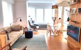 Bright And Stylish Apartment Next To The Sea!